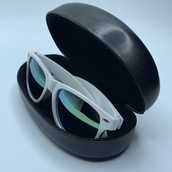 Jake Paul Merch Sunglasses - Picture 3 of 15